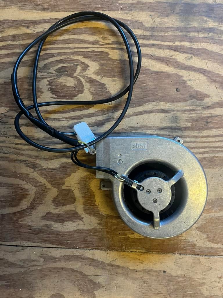 Te koop ventilator nefit, Doe-het-zelf en Verbouw, Ophalen, Zo goed als nieuw
