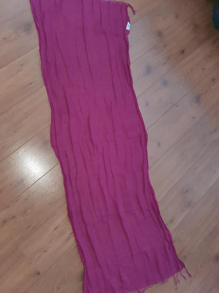 Sjaal: Noa Noa rose linnen sjaal, Ophalen, Zo goed als nieuw, Maat 46/48 (XL) of groter, Sjaal
