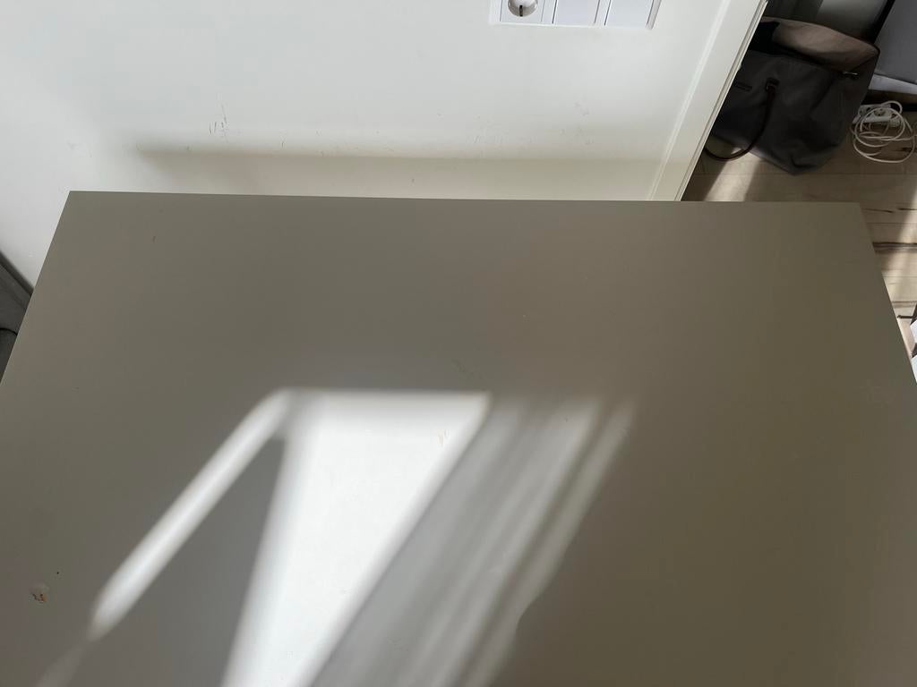 Ikea Bureau - Praktisch en Stijlvol, Huis en Inrichting, Bureaus, Ophalen of Verzenden, Gebruikt