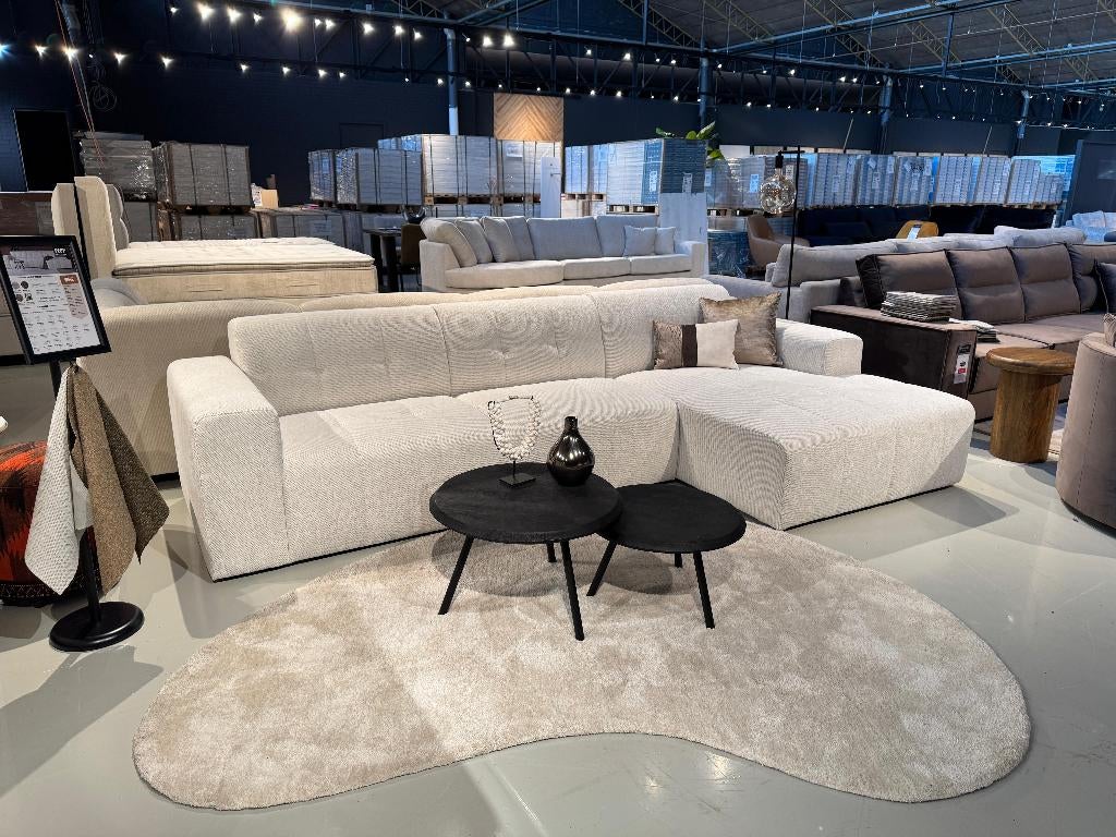 Direct ophalen | Bouclé | hoekbank | loungebank| Utrecht, Huis en Inrichting, Banken | Bankstellen, Ophalen, Info@trendvortex.com
