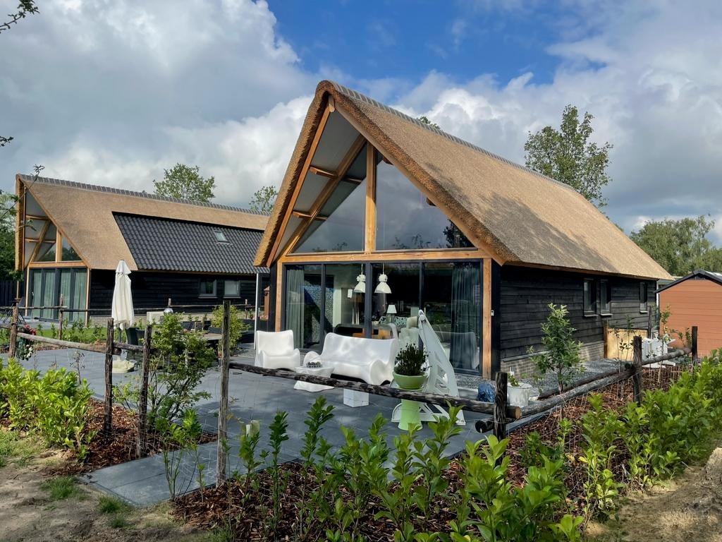 Gezellige vakantiewoningen in Baarle-Nassau en Spaanse kust, 5 personen, In bos, Noord-Brabant, 2 slaapkamers