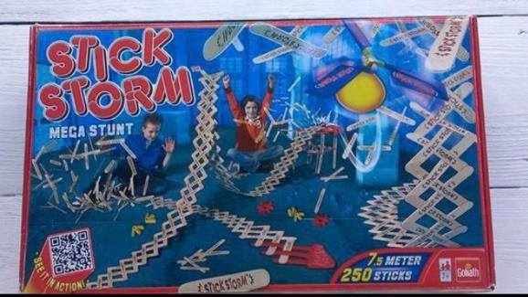 Twee dozen stick storm als nieuw, Ophalen, 1 speler, Zo goed als nieuw, Vanaf 3 jaar