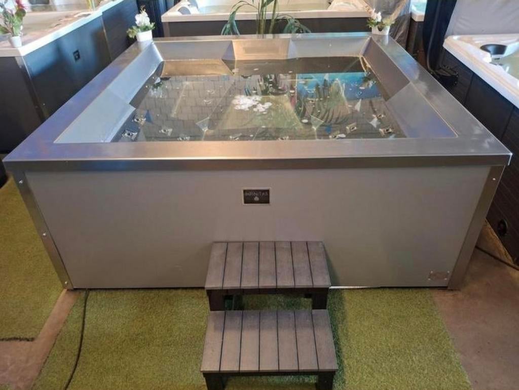 Infinitas balboa DESIGN spa‼️KUNSTSTOF OMKASTINGWERKEND TE, Tuin en Terras, Bubbelbaden en Hottubs, Ophalen of Verzenden