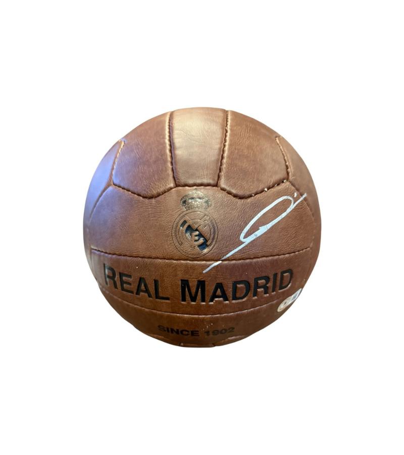Zinedine Zidane Real Madrid gesigneerde Voetbal, Verzamelen, Sportartikelen en Voetbal, Buitenlandse clubs, Soccersignings.nl