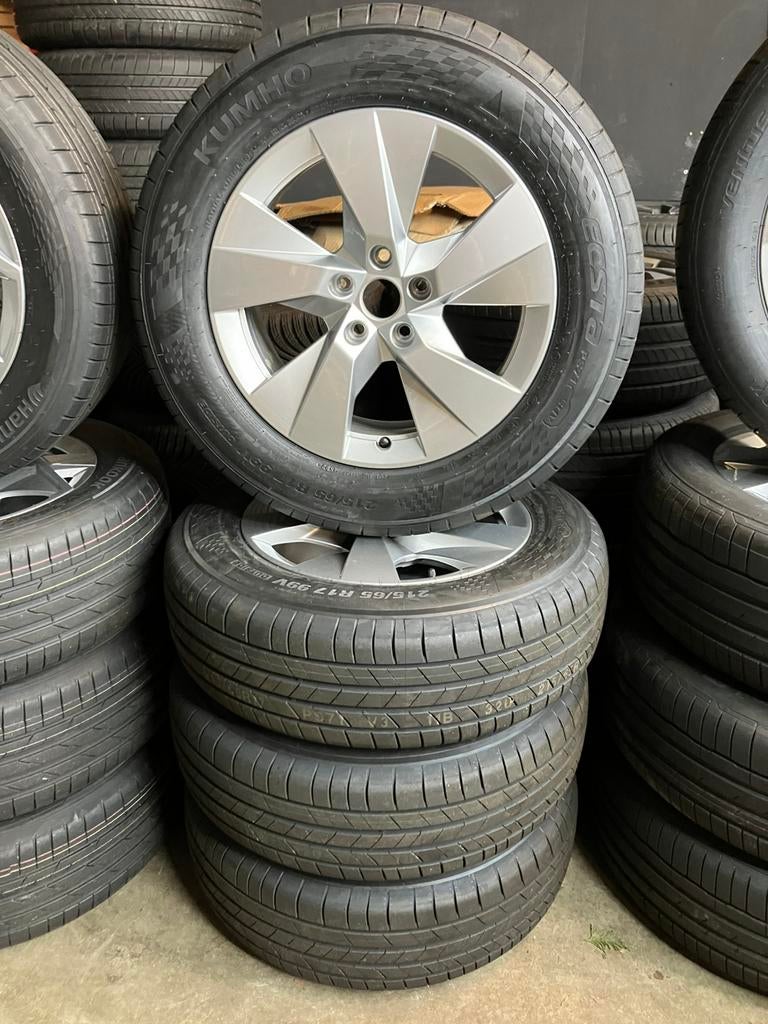 17 inch originele Skoda Kodiaq velgen met zomerbanden NIEUW, Auto-onderdelen, Banden en Velgen, Banden en Velgen, Zomerbanden