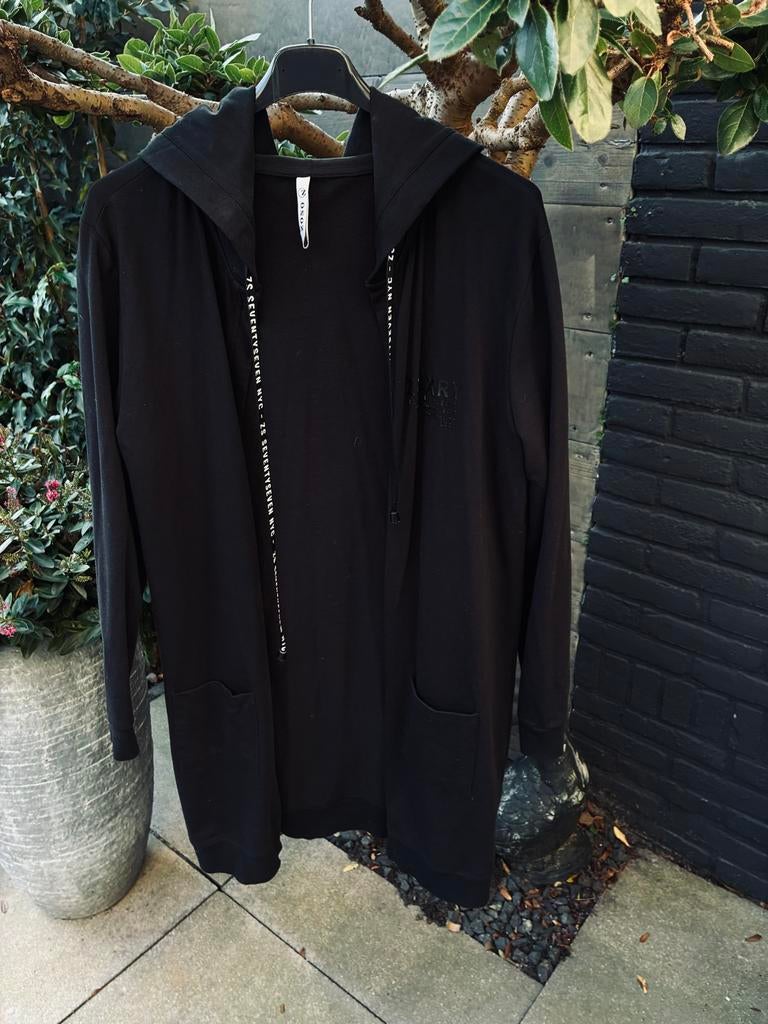 Zoso vest met capuchon, Kleding | Dames, Truien en Vesten, Ophalen of Verzenden, Zo goed als nieuw, Maat 38/40 (M), Zwart