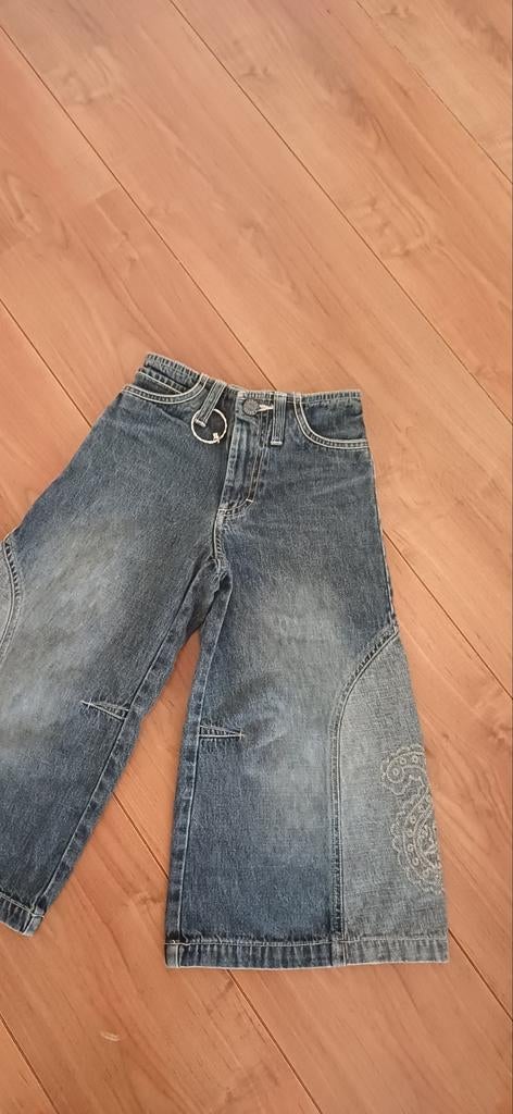 Mooie spijkerjeans met borduursel op pijp, wijde pijp, maat, Broek, Meisje, Ophalen of Verzenden, Zo goed als nieuw