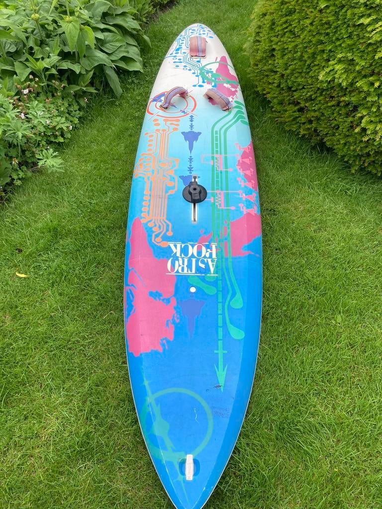 Bic Astro Rock Retro surfplank complete set, Ophalen, Met mast, 250 tot 300 cm, Gebruikt