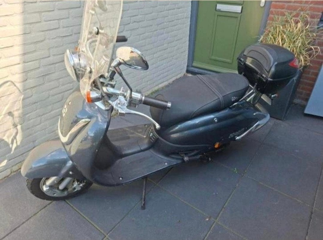 Agm snorscooter (blauw kenteken), Ophalen, Gebruikt, Benzine, Overige merken