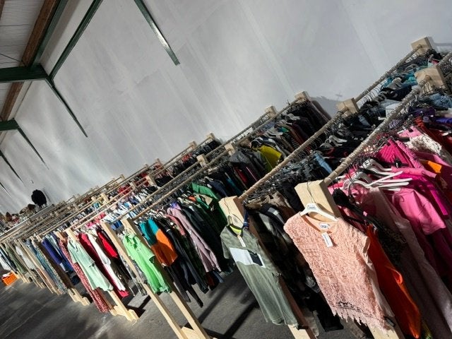 Diverse kringloop en artikelen uit faillissement, Kleding | Dames, T-shirts, Gedragen, Overige kleuren, Korte mouw, Ophalen