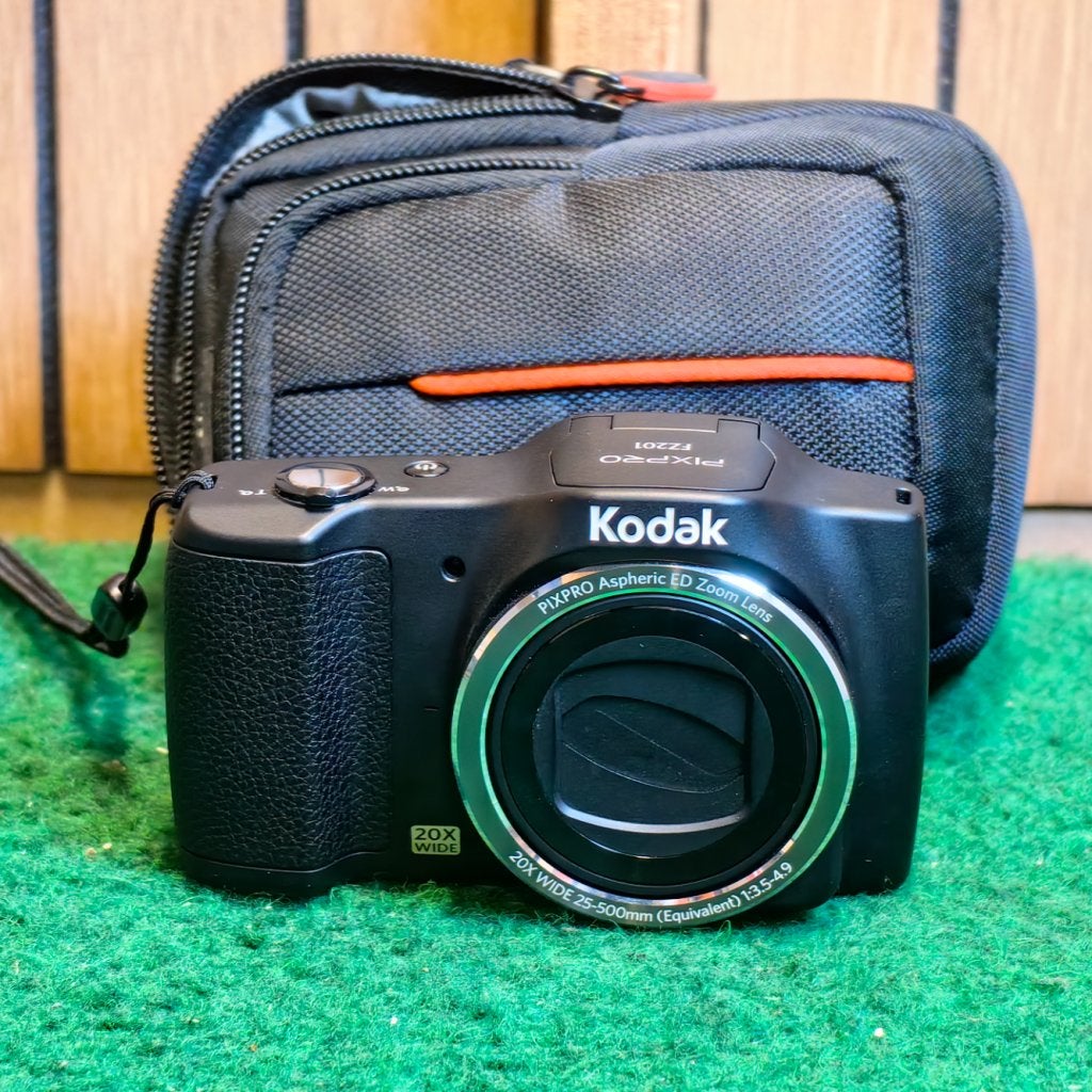 Kodak Pixpro FZ201 Camera Zwart - In Nette Staat, Kodak, Zo goed als nieuw, Support@kodak.com, Eastman Kodak Company
343 State Street
Rochester, NY 14650
USA