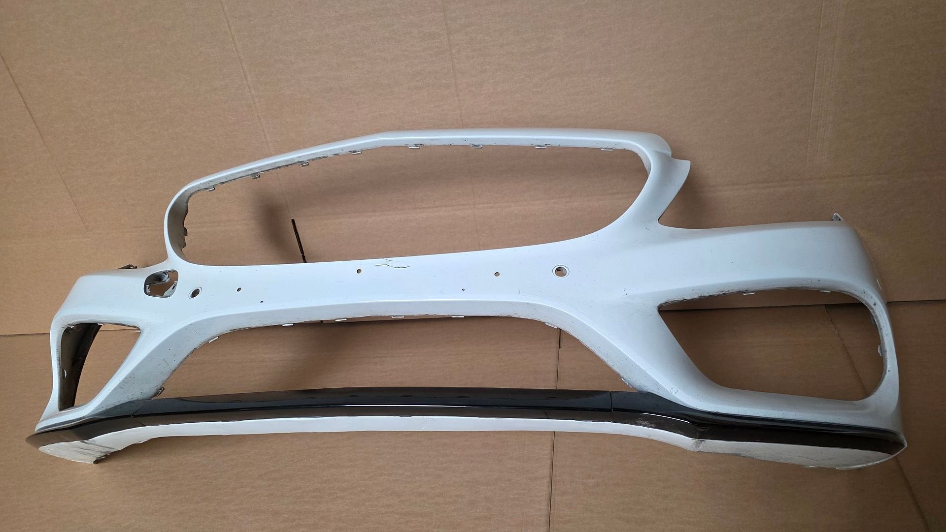 Mercedes C Klasse W205 C43 AMG VOORBUMPER A2058850925 ORGINE, Auto-onderdelen, Gebruikt, -, Voor, Ophalen of Verzenden