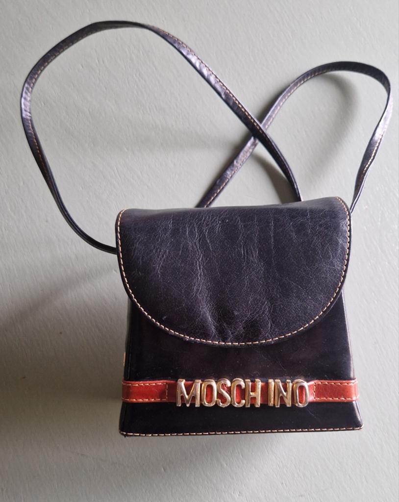 Tasje Moschino, Sieraden, Tassen en Uiterlijk, Tassen | Damestassen, Ophalen of Verzenden, Zo goed als nieuw, Zwart, Schoudertasje