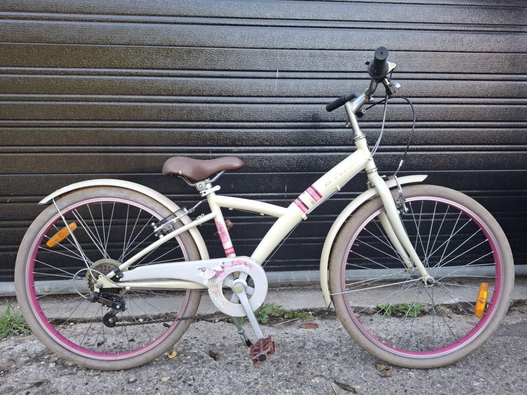 B twin 24 inch mountainbike met 6 versnellingen, 24 inch, Versnellingen, Niet ingevuld, B twin