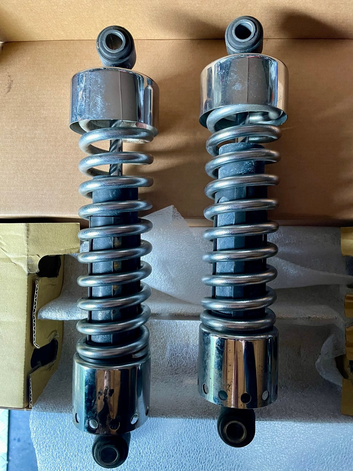 Originele achtervering Harley Davidson Dyna, Ophalen of Verzenden, Gebruikt