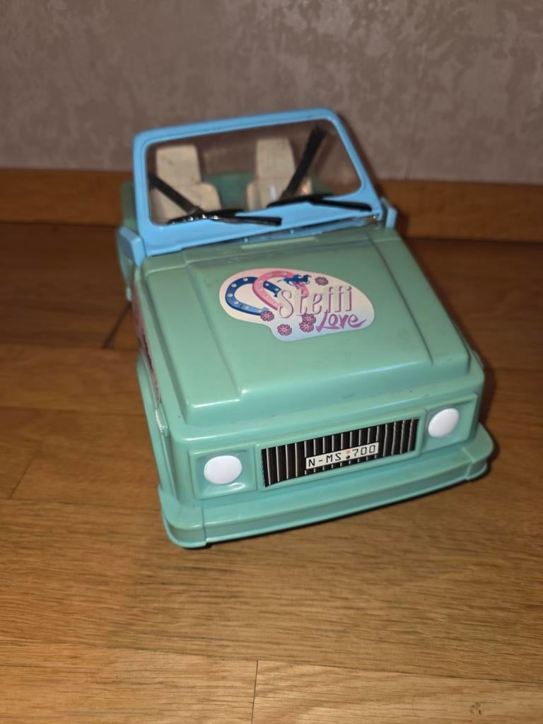 Steffi Love Jeep en paardenstal speelset, Ophalen of Verzenden, Gebruikt