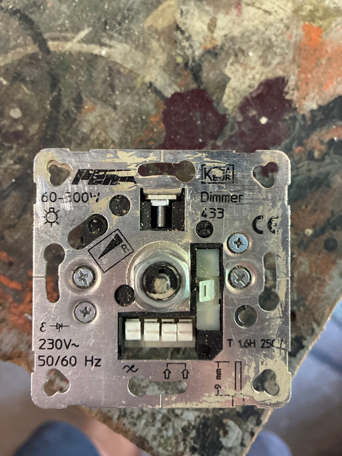 Peha Dimmer 60-300W voor 230V verlichting, Doe-het-zelf en Verbouw, Elektra en Kabels, Gebruikt, Dimmer, Overige merken, Ophalen of Verzenden
