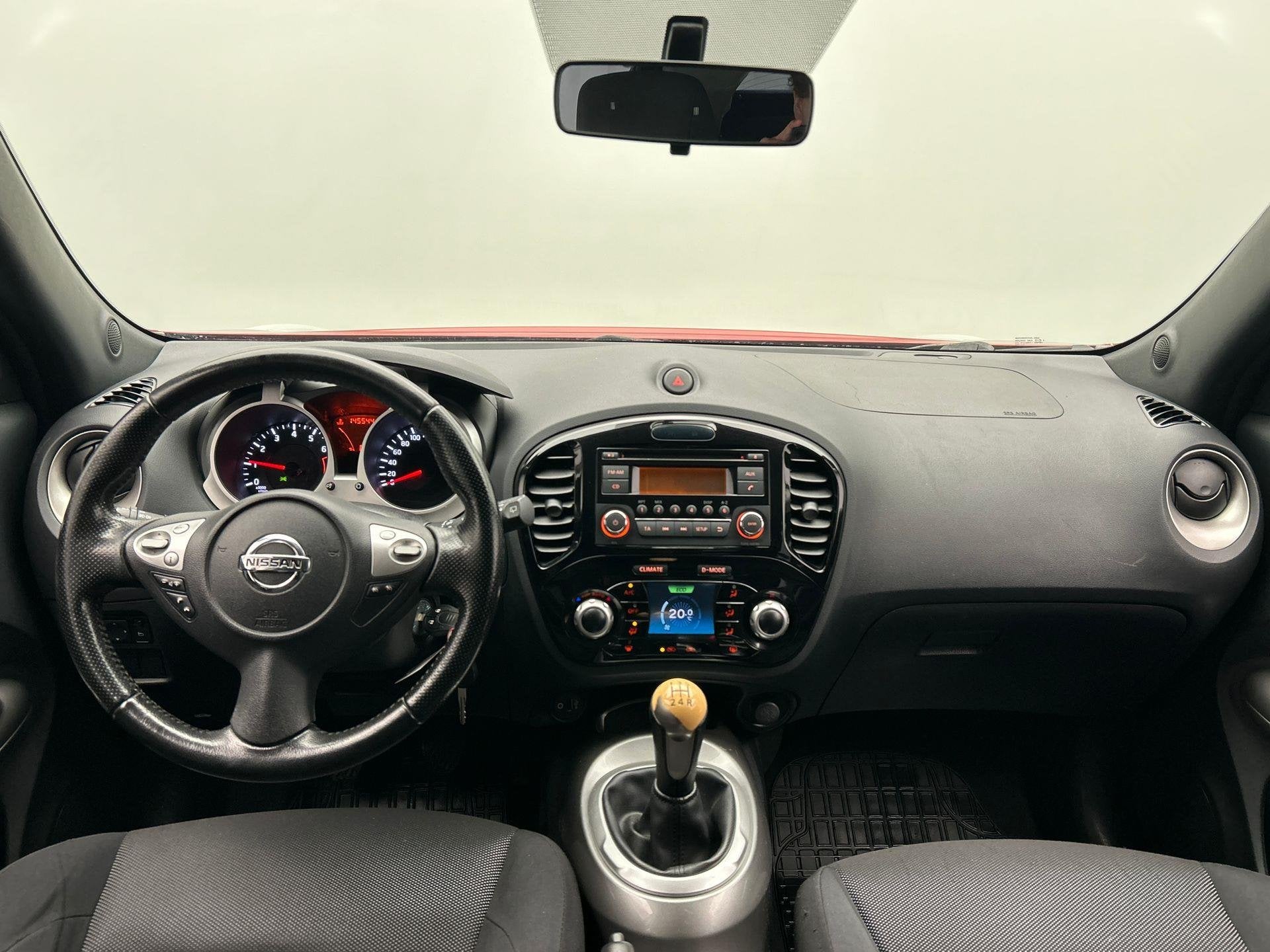 Nissan Juke 1.6 Trekhaak Climate-control Cruise Lichtmetaal, Voorwielaandrijving, Euro 5, Stof, 4 cilinders