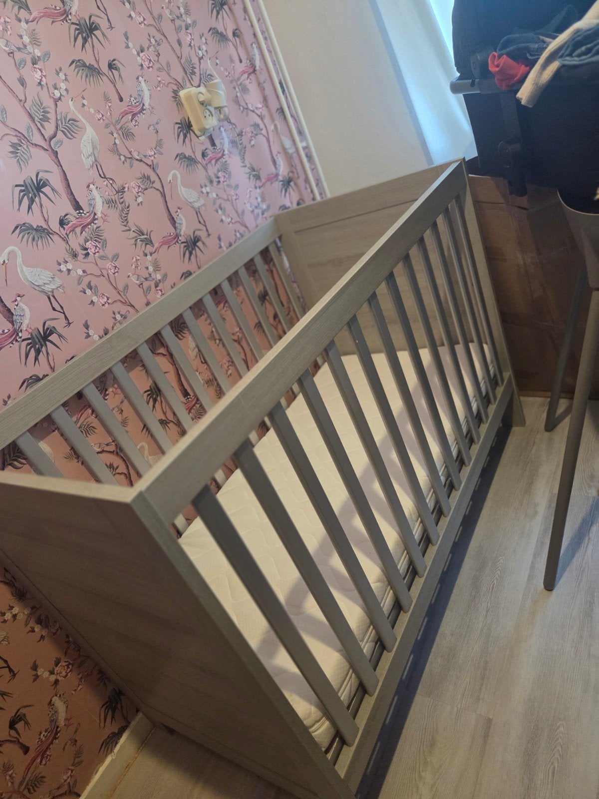 Complete babykamer: ledikant, commode en kledingkast, Ophalen, Gebruikt, Jongetje of Meisje