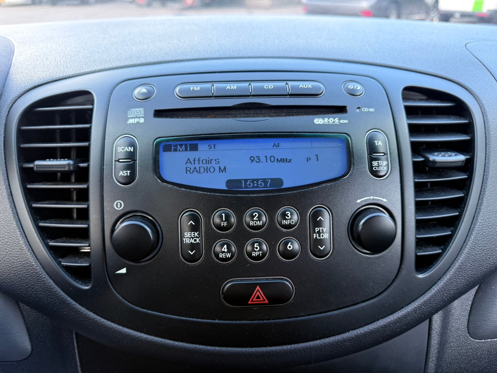Foto 15 van Hyundai i10 1.0 || 84.996 KM NAP | Airco | 5-Deurs |APK 2027