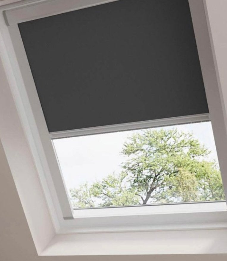 Verduisterend rolgordijn voor Velux 606 s06 of 4, Ophalen, Gebruikt, Rolgordijn, Verduisterend