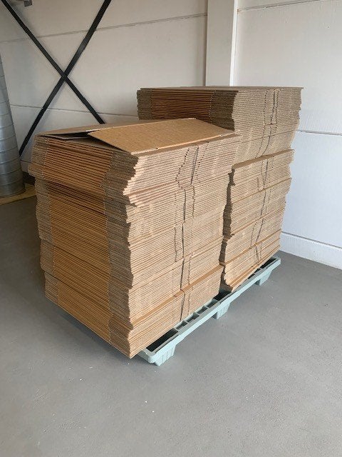 nieuw: karton dozen: 220 x /AVD BE-golf bruin 385x265x435 mm, Doe-het-zelf en Verbouw, Ophalen, Doos, Opvouwbaar, Nieuw