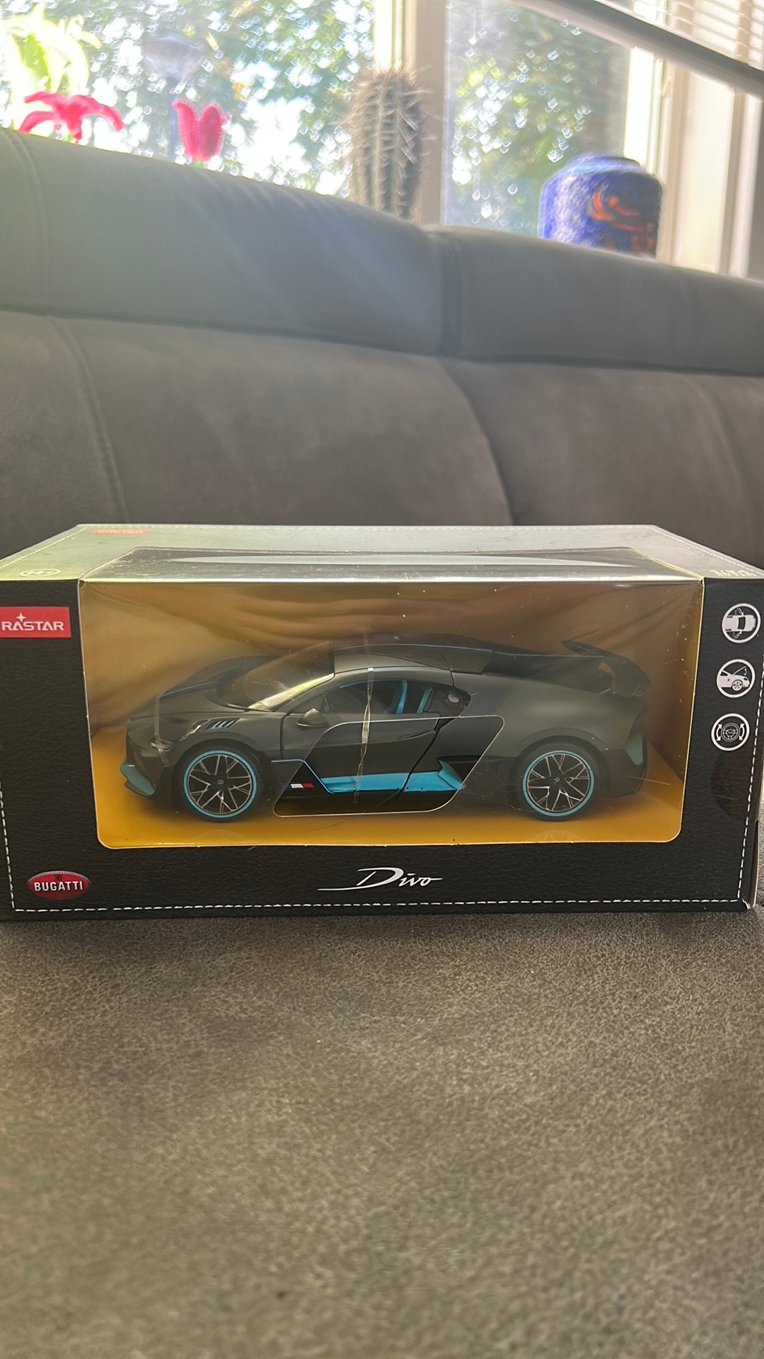 1:24 Bugatti Divo model auto, Ophalen of Verzenden, Nieuw, Auto, Bburago
