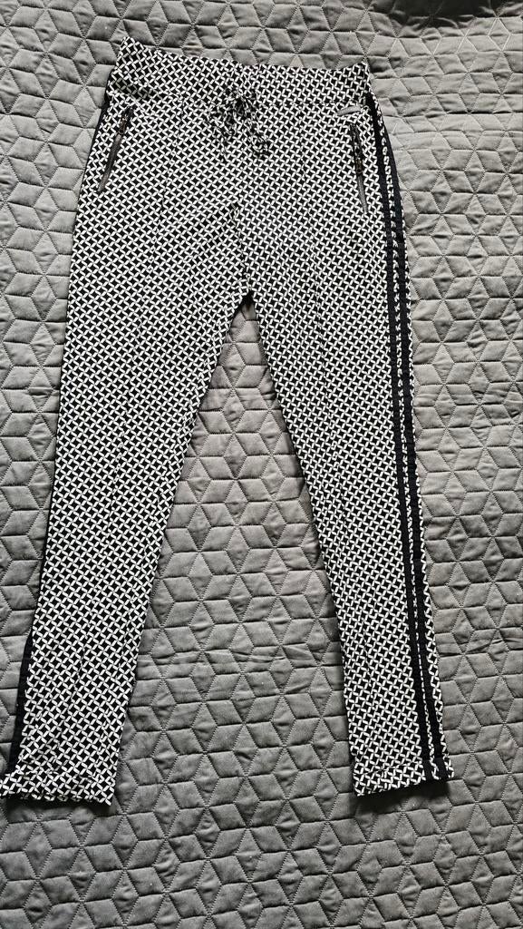 Zoso broek maat M, Kleding | Dames, Broeken en Pantalons, Ophalen of Verzenden