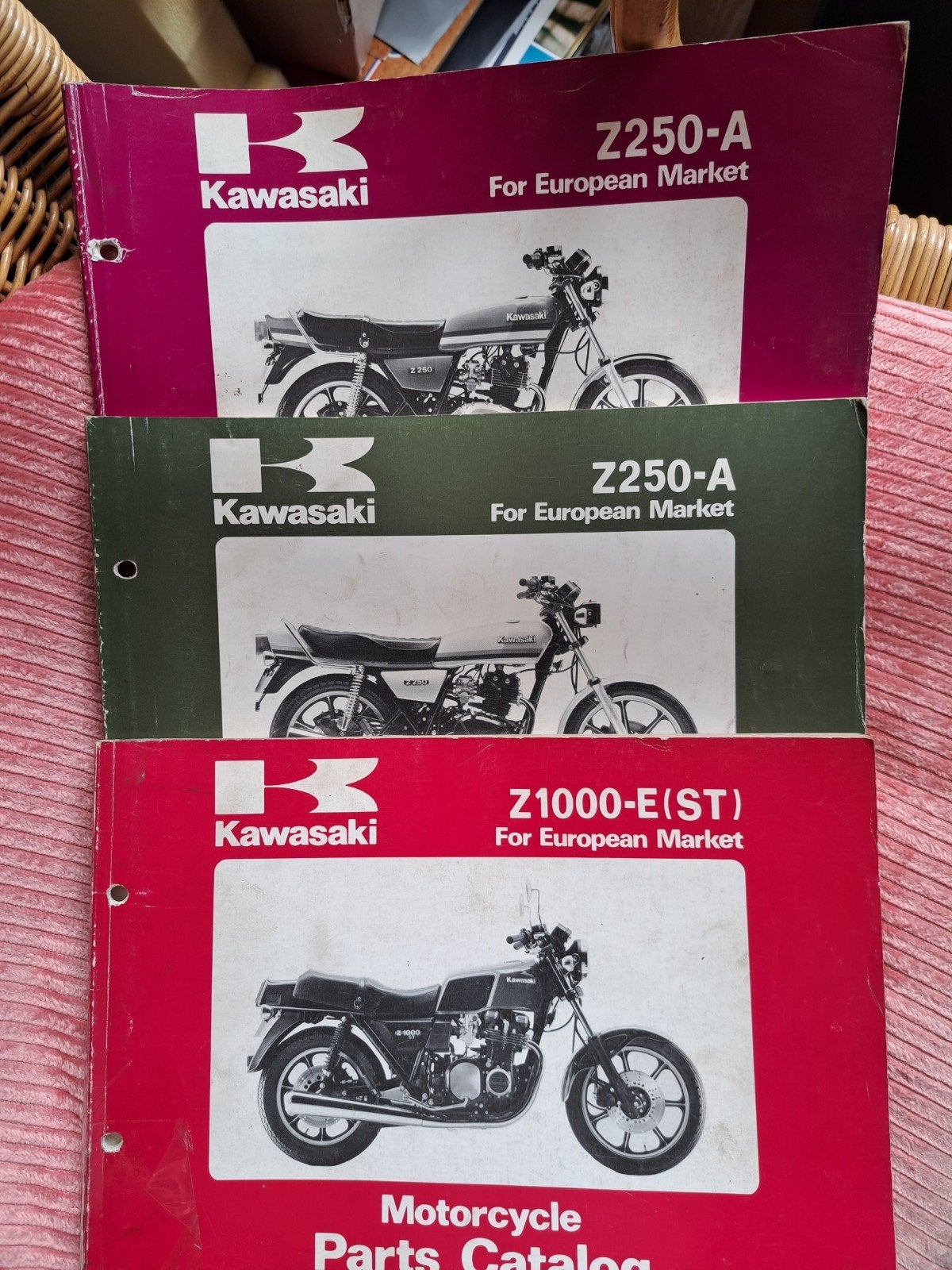 Kawasaki parts catalog., Motoren, Ophalen of Verzenden, Kawasaki