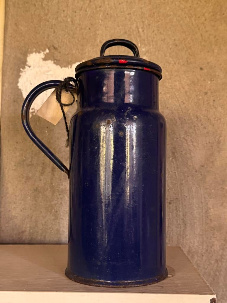 Oude blauwe emaille melkkan met deksel, Ophalen of Verzenden