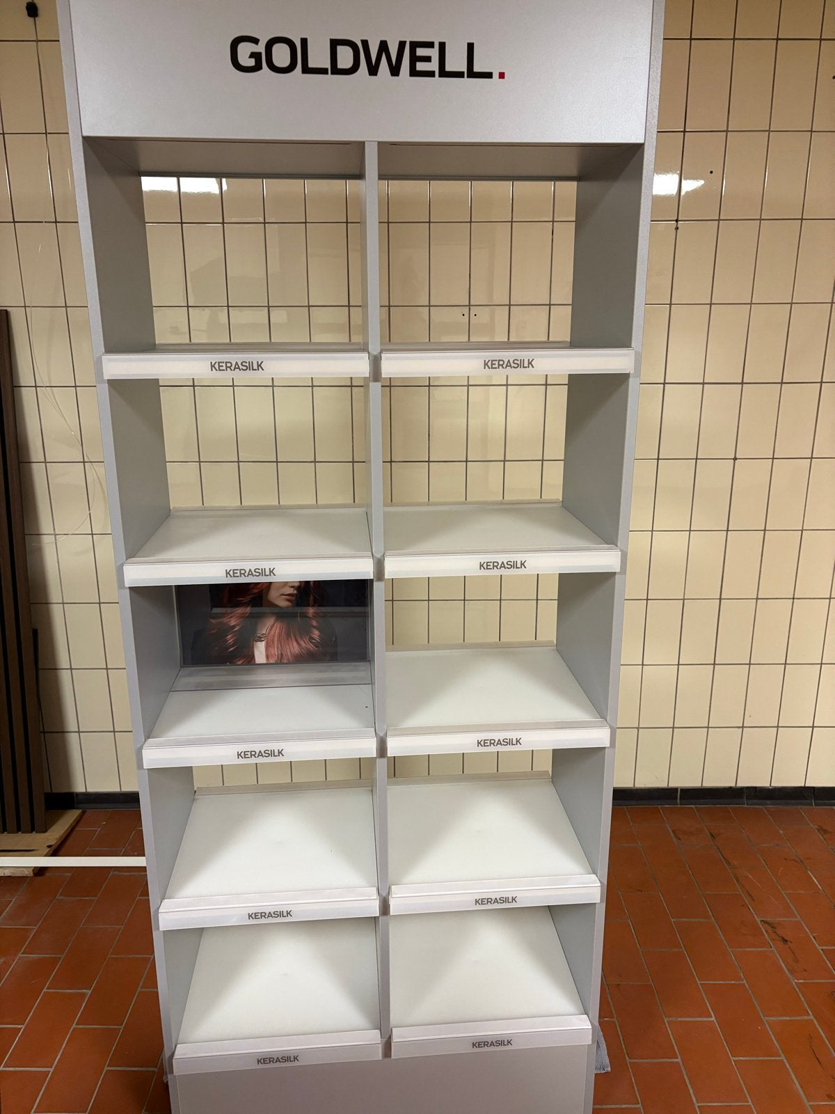 Goldwell Kerasilk Display Kast - Goede Staat, Ophalen