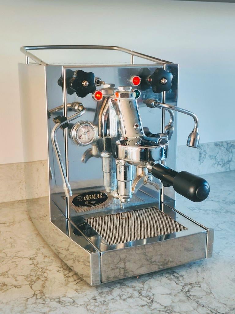 Isomac Millenium E61 HX, Ophalen, Espresso apparaat, Zo goed als nieuw, 2 tot 4 kopjes