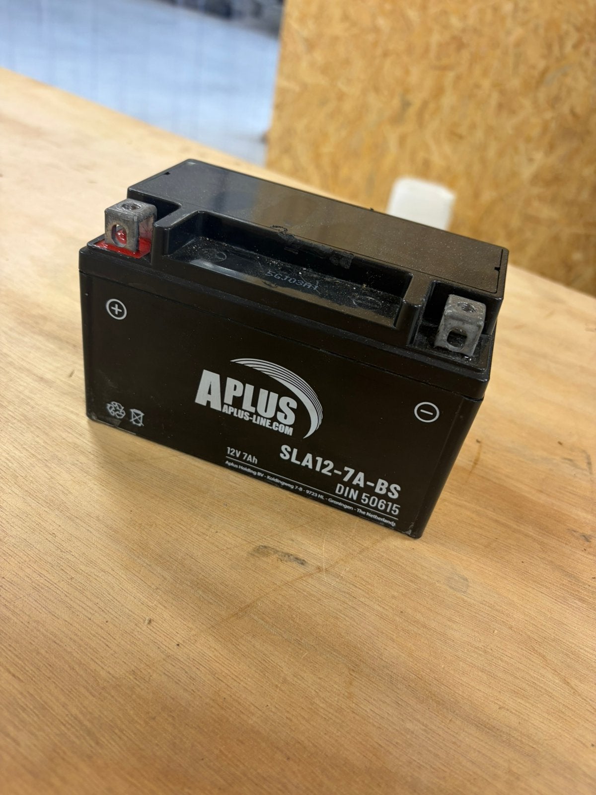 Aplus 12V - Werkend & Opgeladen, Audio, Tv en Foto, Accu's en Batterijen, Ophalen, Zo goed als nieuw