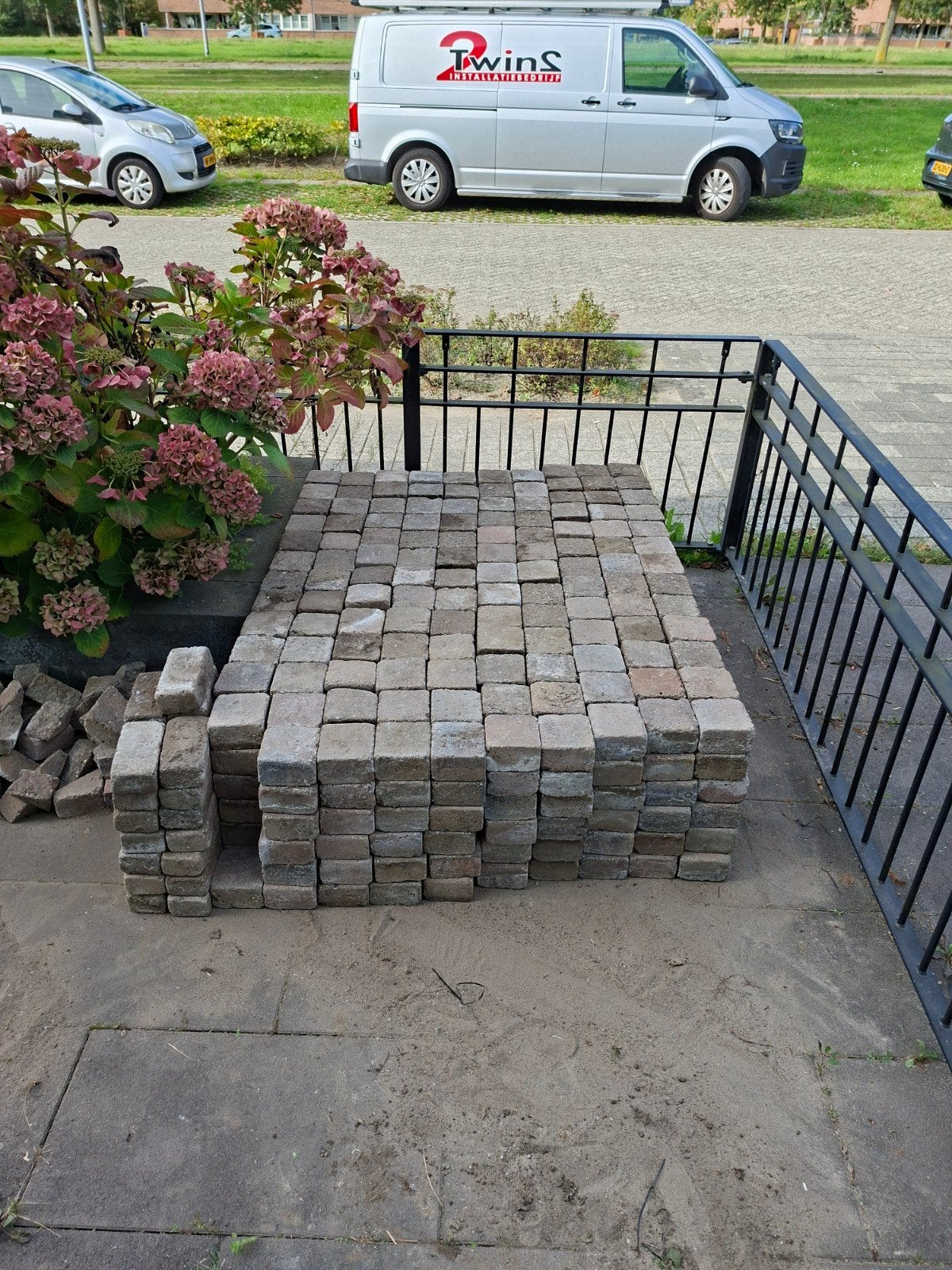 Gebruikte betonnen klinkers - ca. 7,5m2, Tuin en Terras, Ophalen, Gebruikt, Klinkers, 5 tot 10 m²