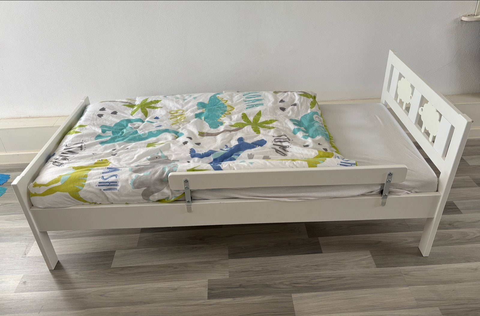 Kinderbed met matras en beddengoed, Ophalen, 70 tot 85 cm, Zo goed als nieuw, Lattenbodem