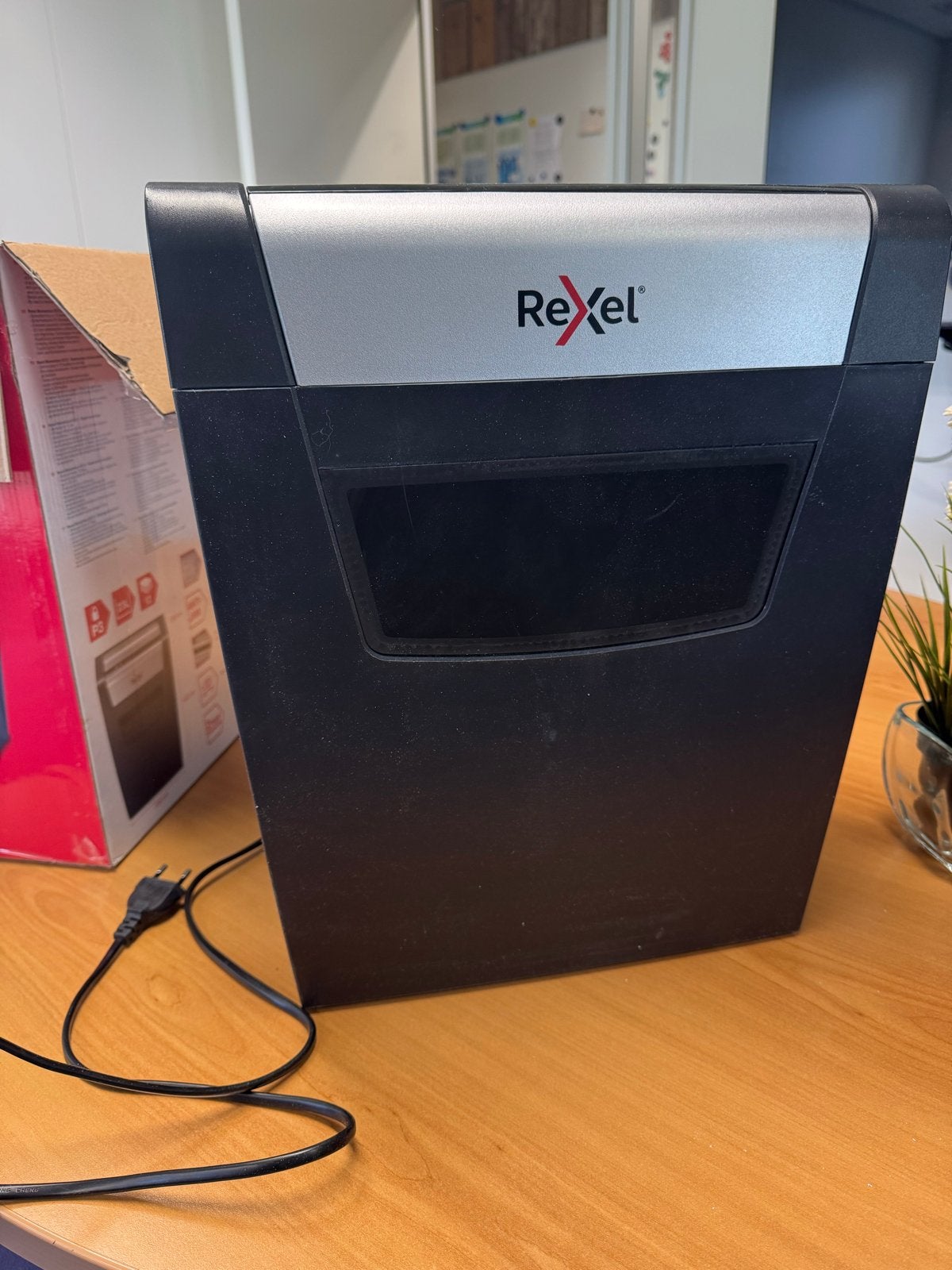 Rexel Momentum X312 papierversnipperaar, Diversen, Ophalen, Gebruikt