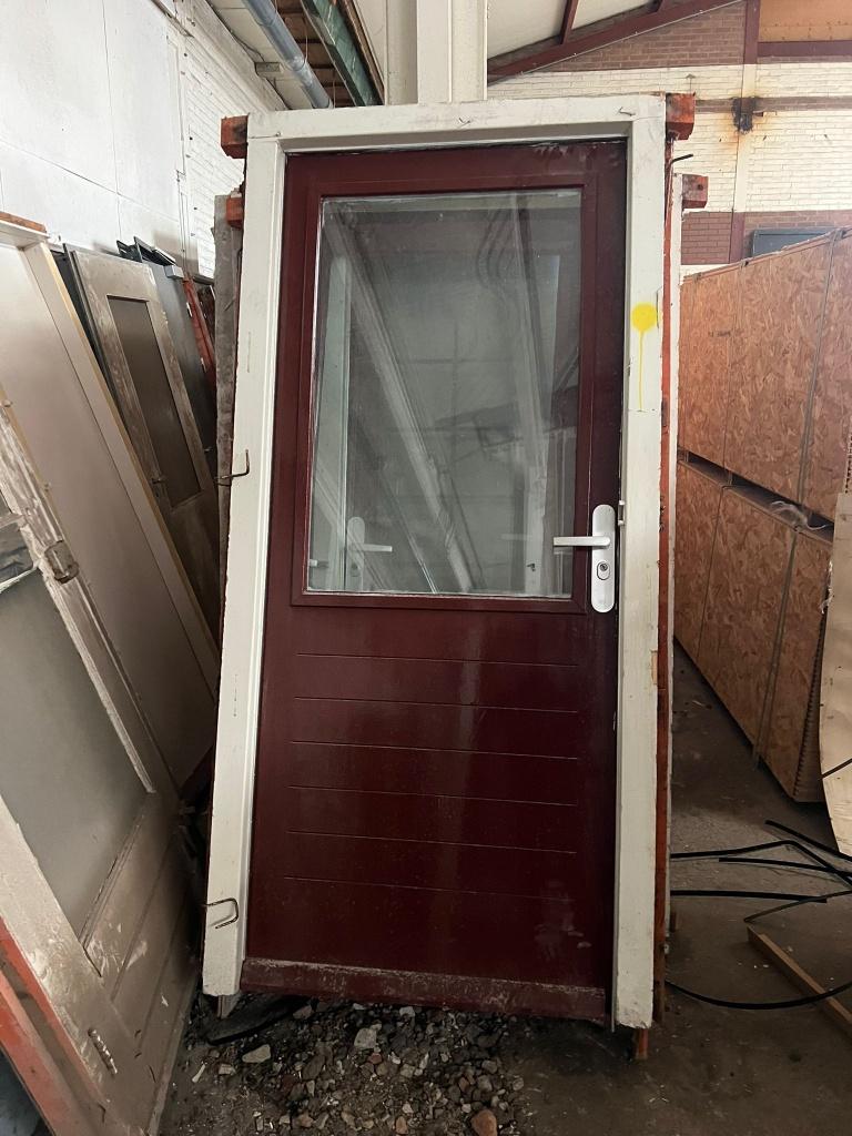Gebruikte hardhouten achterdeur incl. kozijn (€ 250,00), Gebruikt, Buitendeur, Glas, 200 tot 215 cm