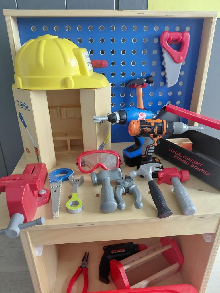 Ikea werkbank met veel accessoires, Ophalen, Gebruikt
