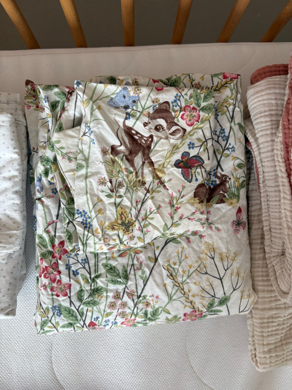 Foto 6 van Houten Ledikant met Matras en Beddengoed