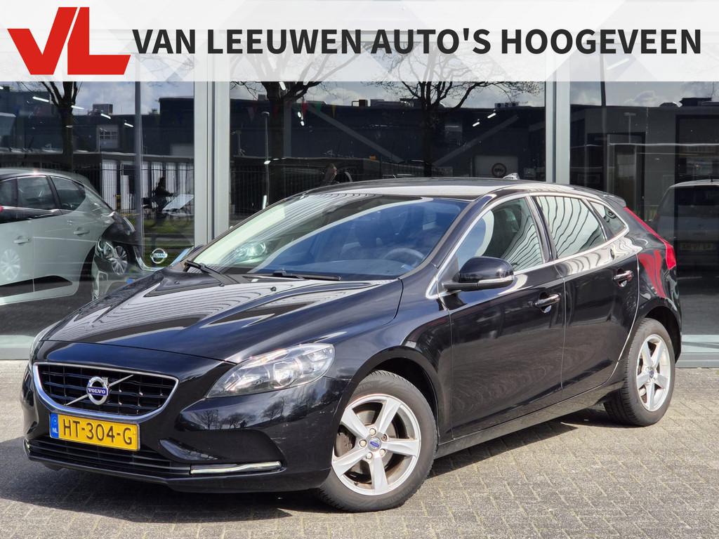 Volvo V40 2.0 D2 Momentum Business | Navi | Trekhaak |, Voorwielaandrijving, Stof, Gebruikt, 4 cilinders