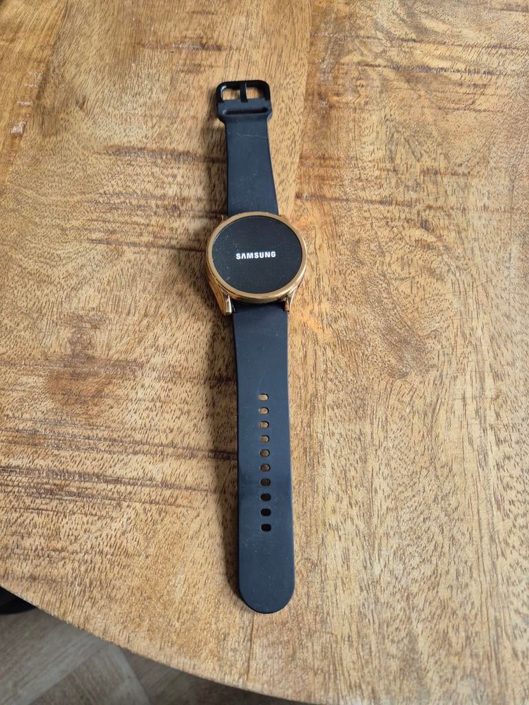 Samsung Galaxy Watch 4 - Zwart/Goud, Gebruikt, GPS, Zwart, Ophalen of Verzenden