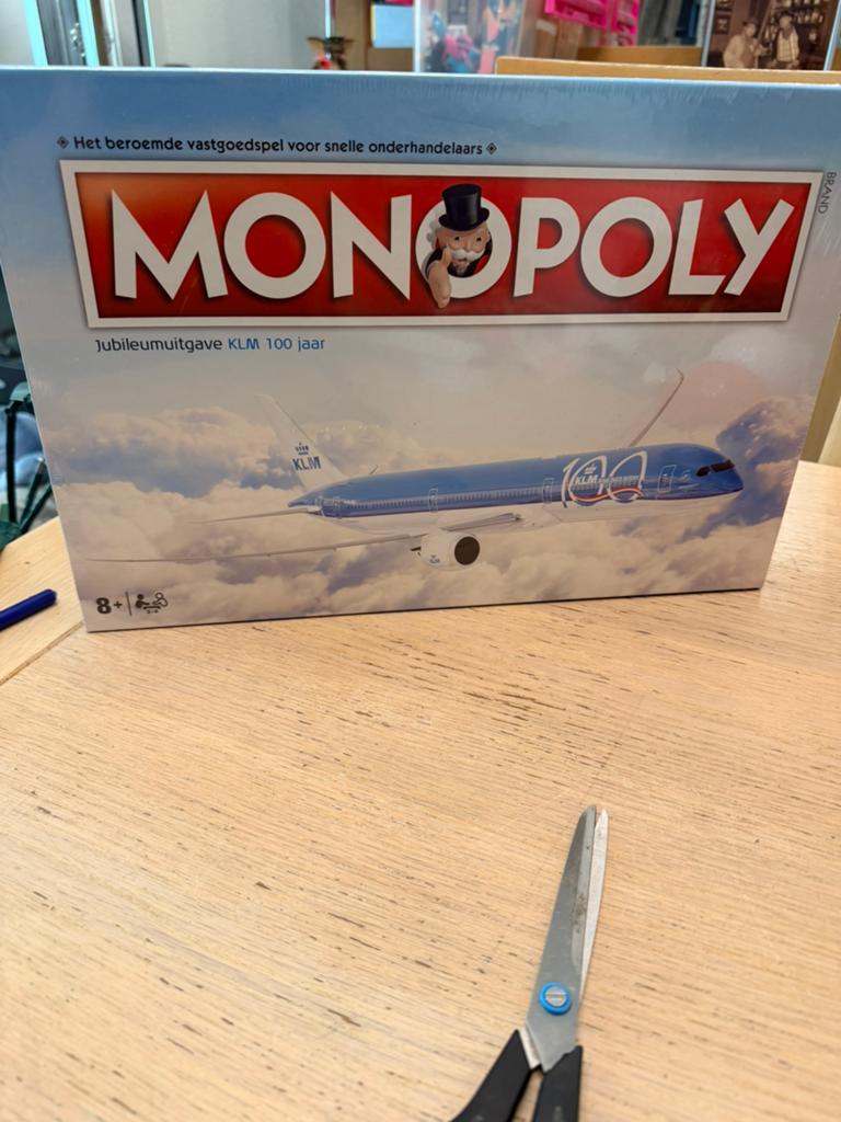 Monopoly klm nieuw in de seal, Hobby en Vrije tijd, Gezelschapsspellen | Bordspellen, Ophalen of Verzenden, Zo goed als nieuw