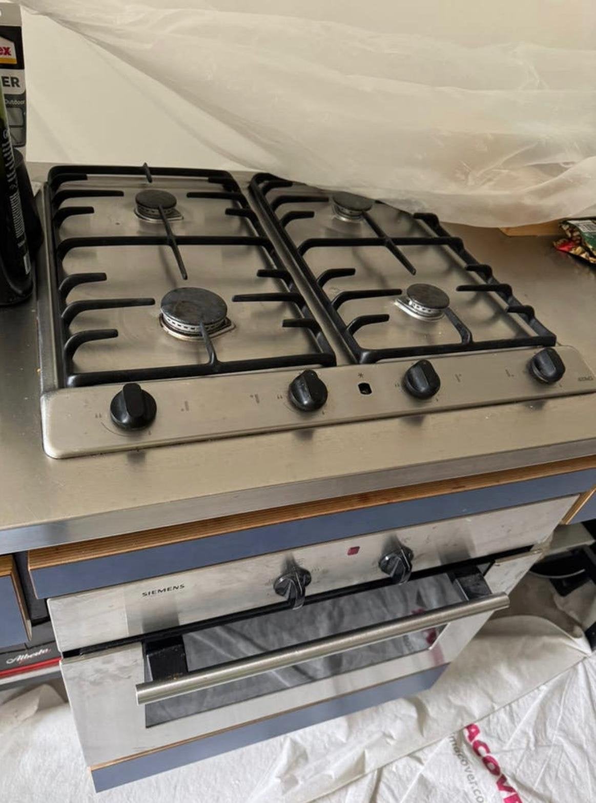 Noodkeuken met gasfornuis en oven - Siemens, Ophalen, Gebruikt, 60 cm of meer, 4 kookzones