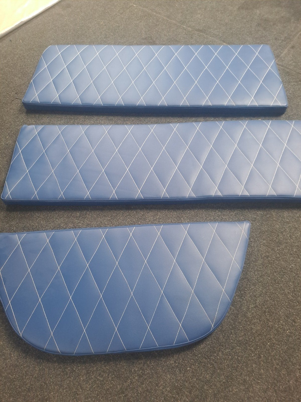 Nieuwe zitkussens Excellent 4.70m, 5m, 5.30m - blauw/cognac, Watersport en Boten, Ophalen of Verzenden, Nieuw, Kombuis en Sanitair