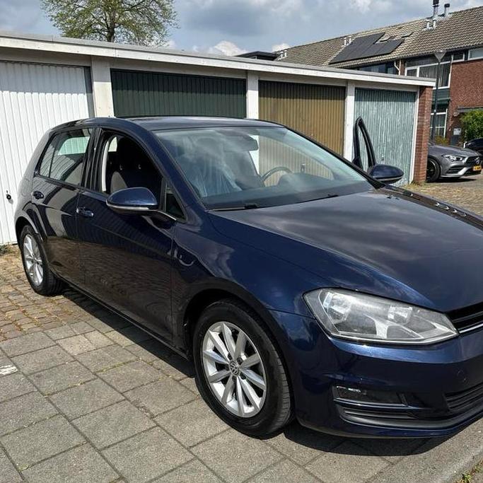 Volkswagen Golf 7 - 1.2 TSI 77KW 5D 2014 Blauw, Voorwielaandrijving, Start-stop-systeem, Zwart, 4 cilinders