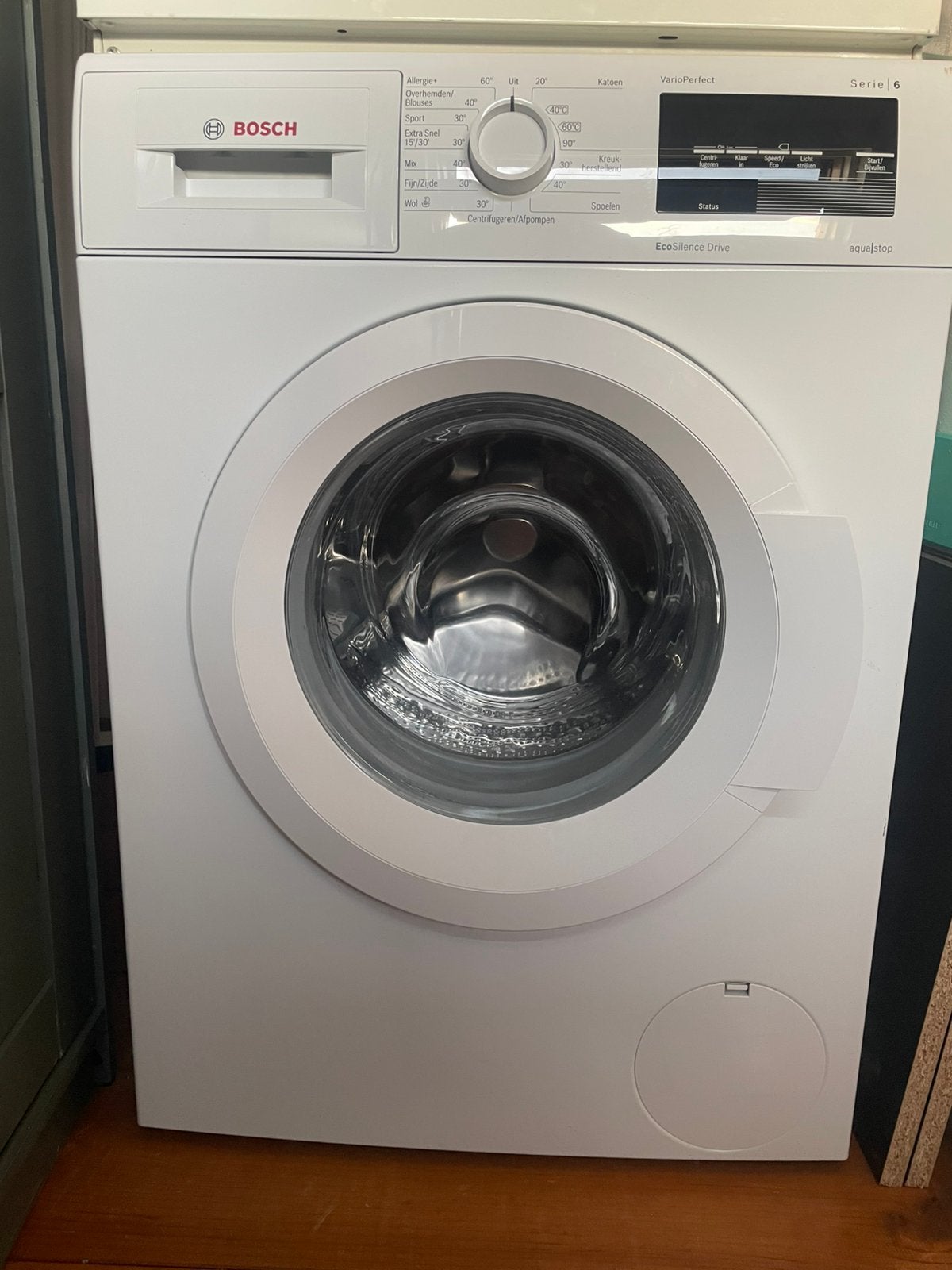 Bosch Serie 6 wasmachine - 1 jaar oud, Witgoed en Apparatuur, Ophalen, 8 tot 10 kg, 85 tot 90 cm, 1600 toeren of meer
