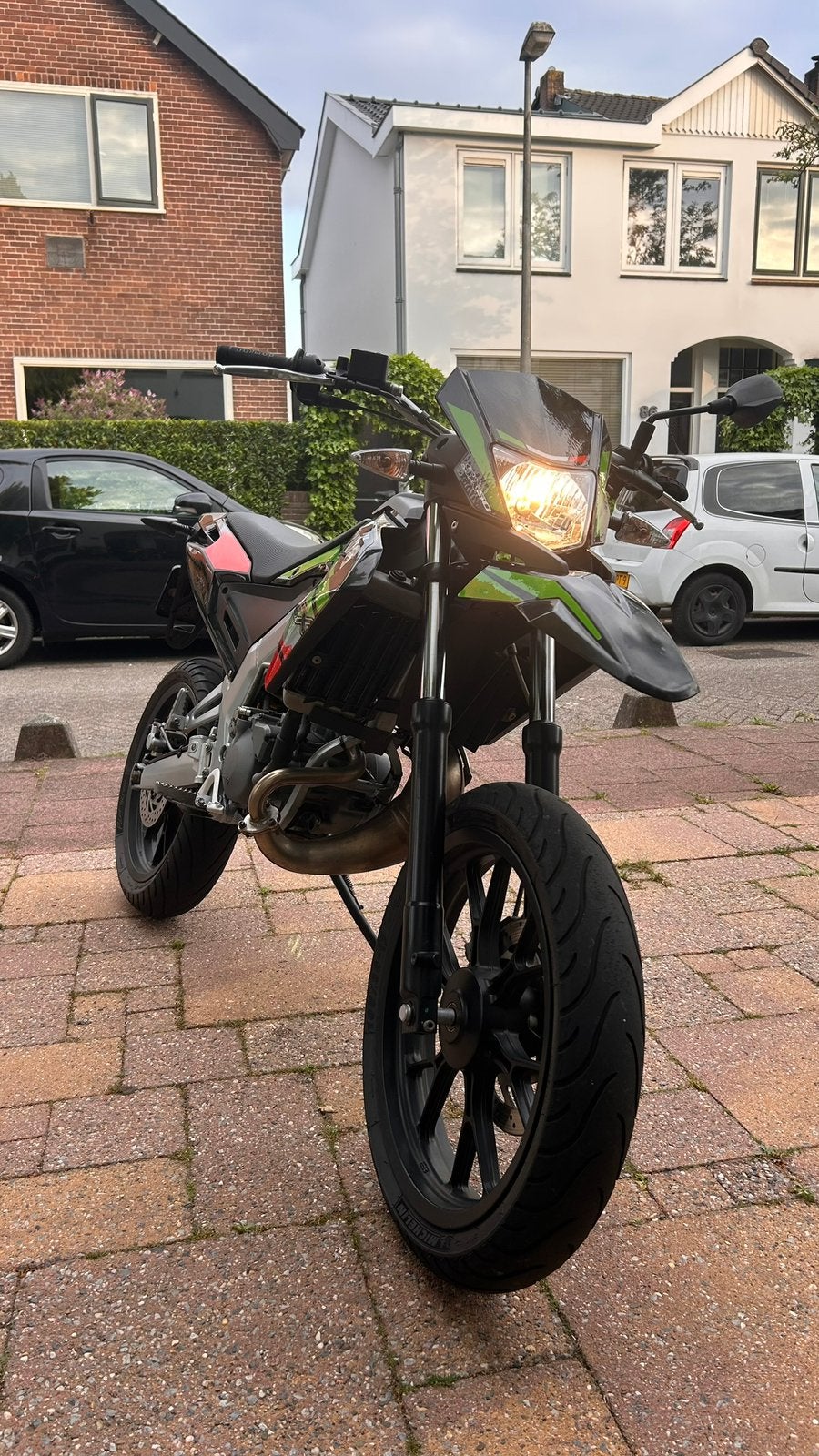 Te koop: Aprilia SX 50 – nette en goed onderhouden brommer., Ophalen, Zo goed als nieuw