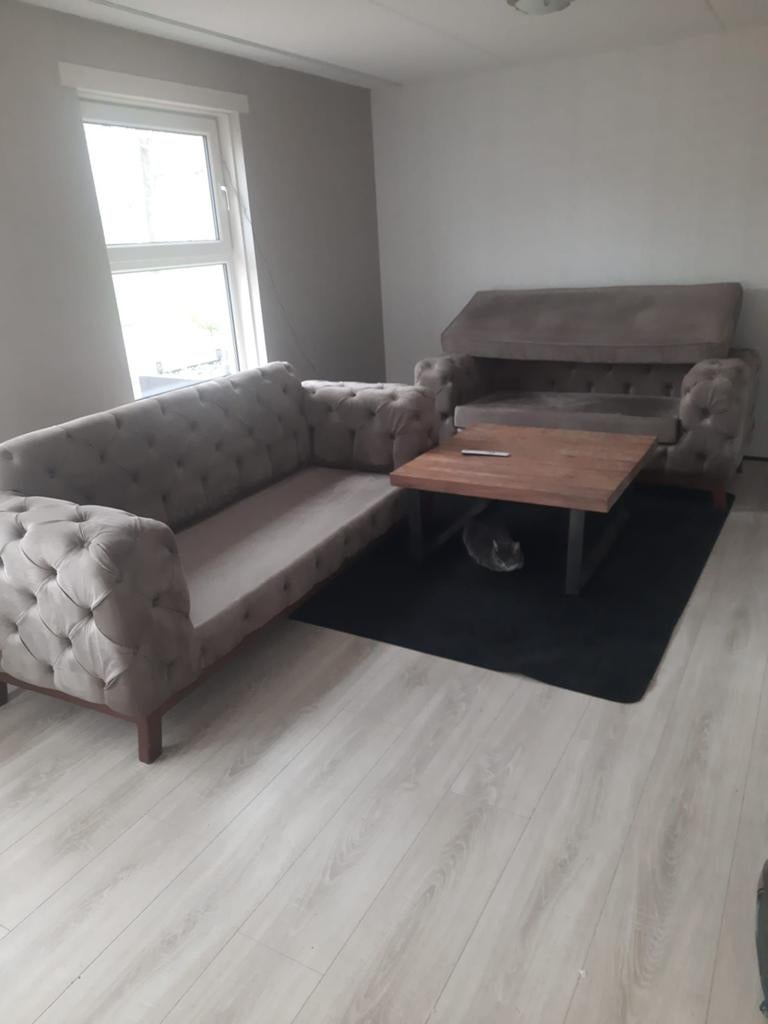 Chesterfield bank 3zits en 2zits, Huizen en Kamers