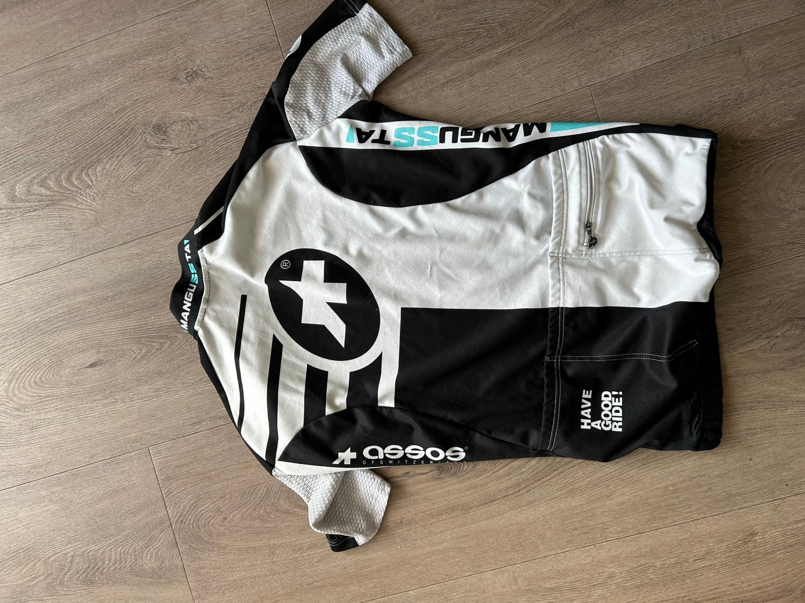 Assos wielren shirt maat M, Ophalen of Verzenden, Zo goed als nieuw, Voetbal
