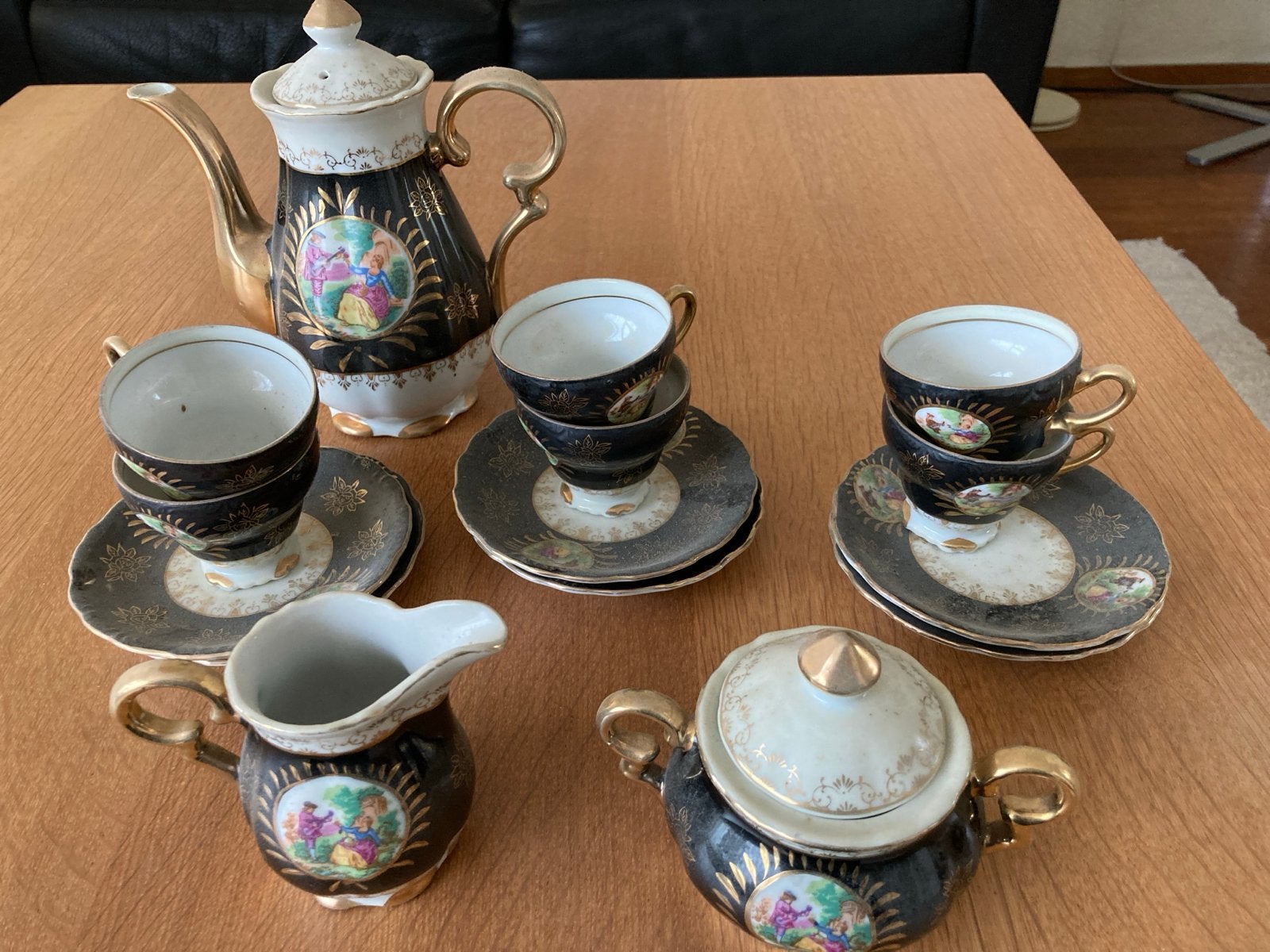 Vintage Versailles Koffieservies - Zwart met Goud, Antiek en Kunst, Ophalen of Verzenden